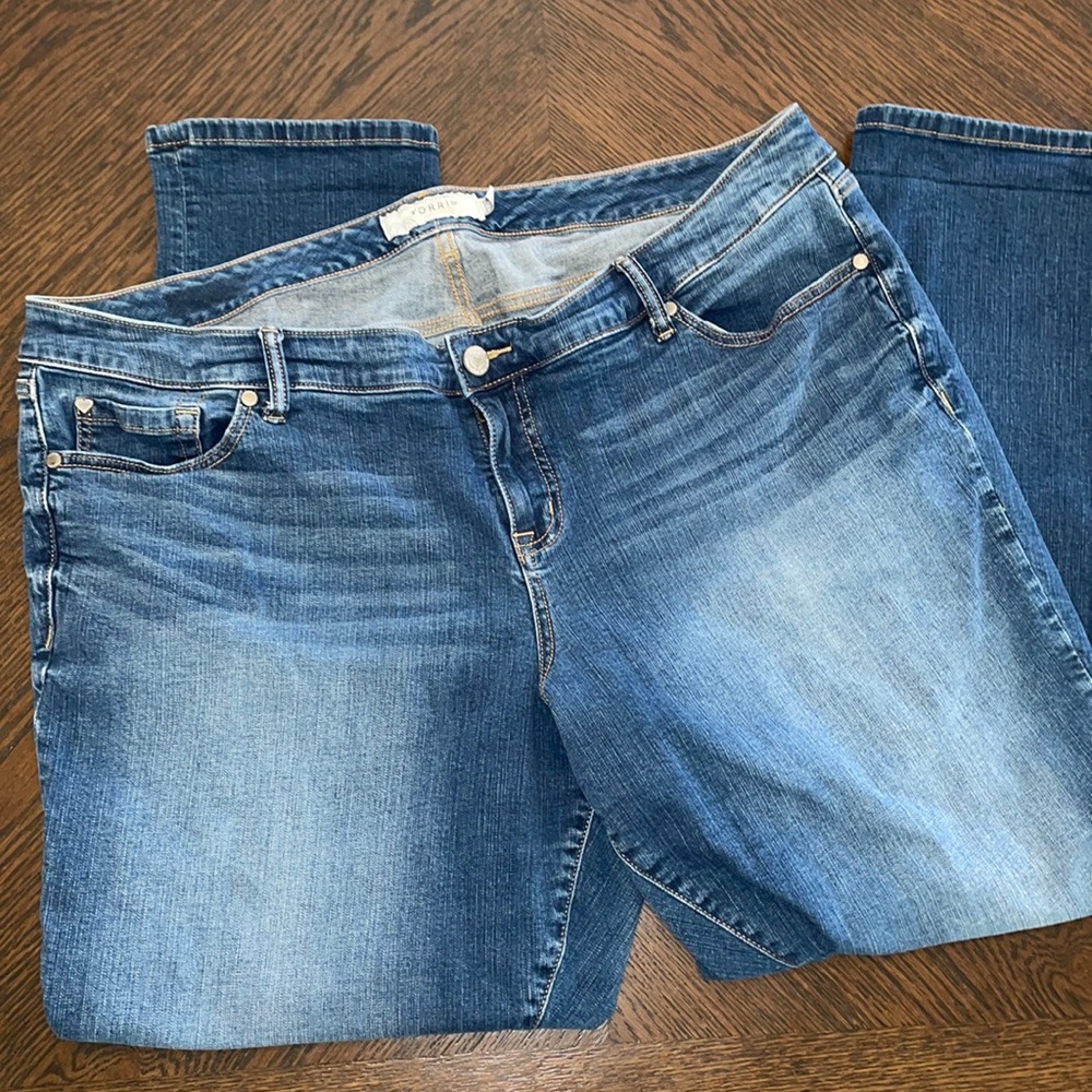 Torrid 22 R Mid Rise Light Blue Skinny Jeans